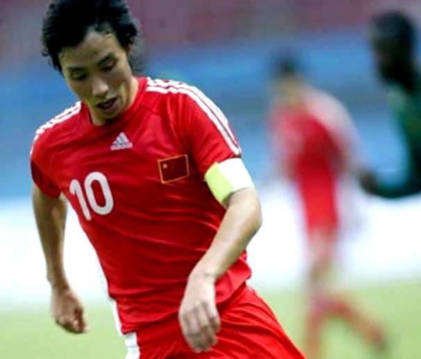 陈涛带队2连胜太亮眼:曾获意甲青睐,绝不让儿子再踢足球!